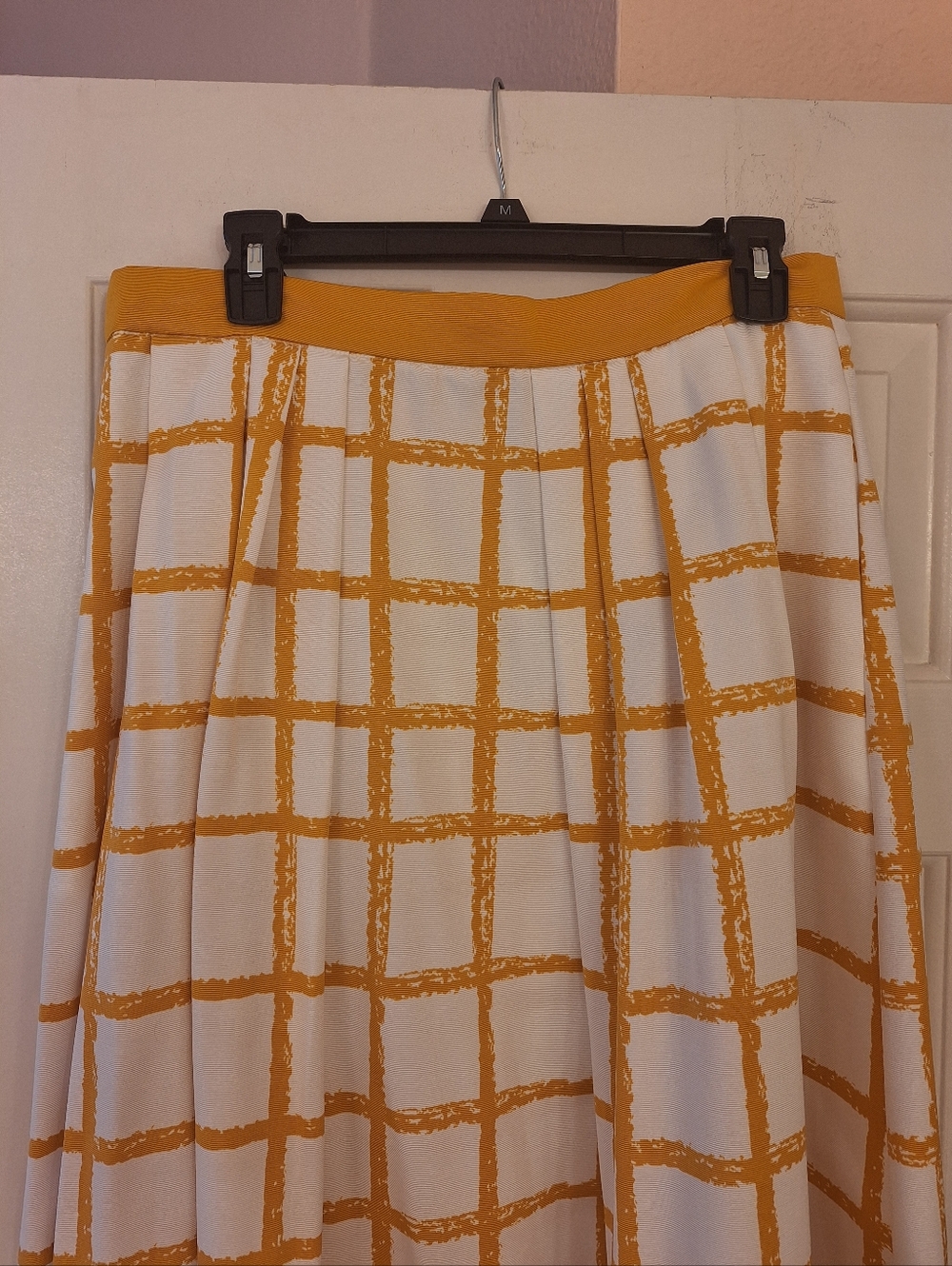 New York and Company Skirt - Picture 5 of 8